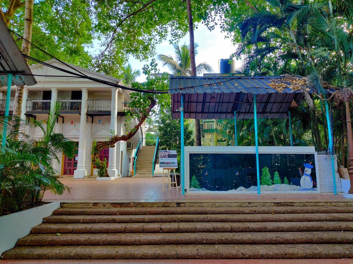 Piggy Calangute By Urban Nomads - Dorms & Pvt Rooms Exterior photo